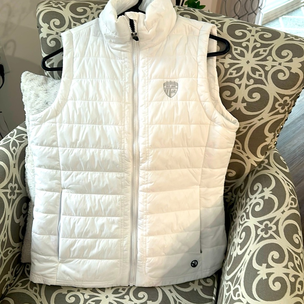 Women’s white vest